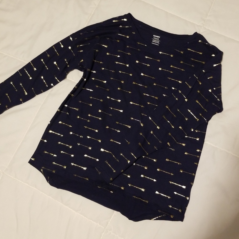 Old navy arrow relaxed tee